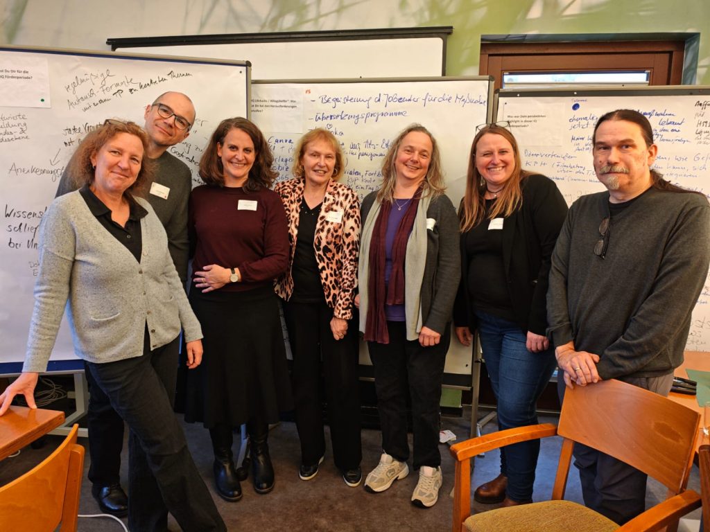 Das IQ- Team von Fresko mit den Kolleginnen von Involas: Lukas Wozniok, Juliane Firlus und Katinka Simon.